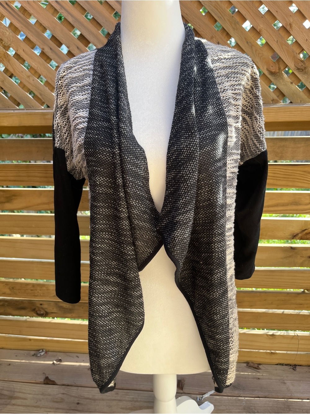 Cable & Gauge Black and Gray Open-Front Draped Cardigan